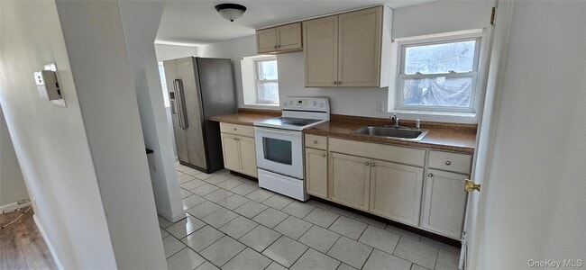 Photo - 84 Pleasure Ave