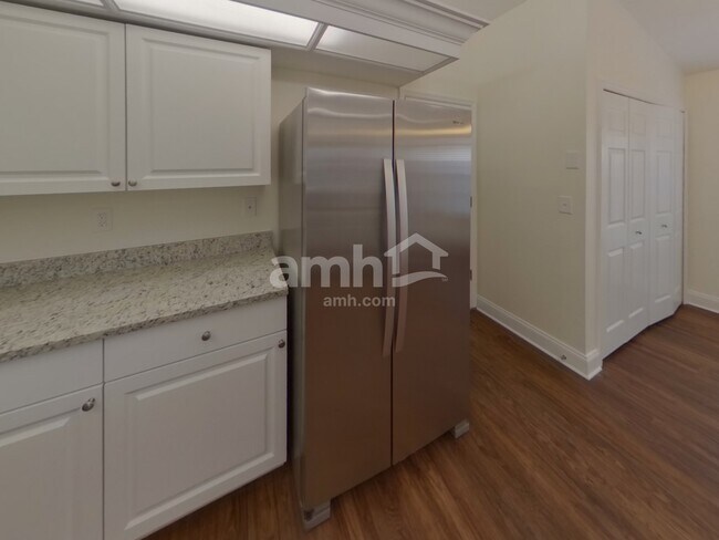 Photo - 1419 Wakefield Dr