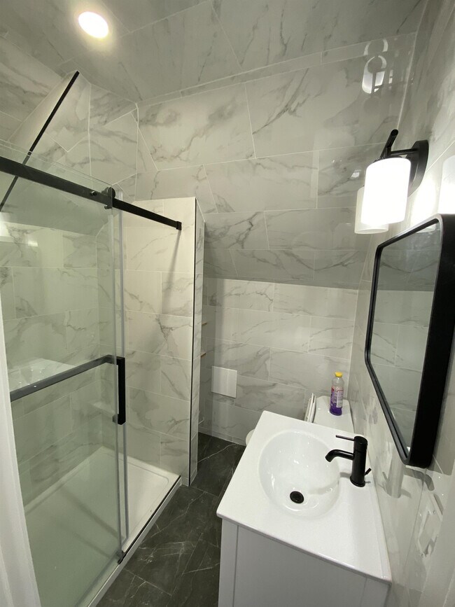 Photo - 129 Emerald St S Unit Attic ( 3)