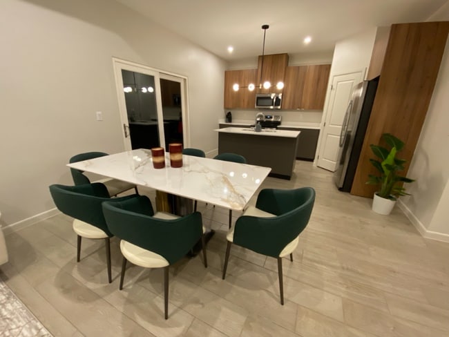 Building Photo - 3412 Duke Ave