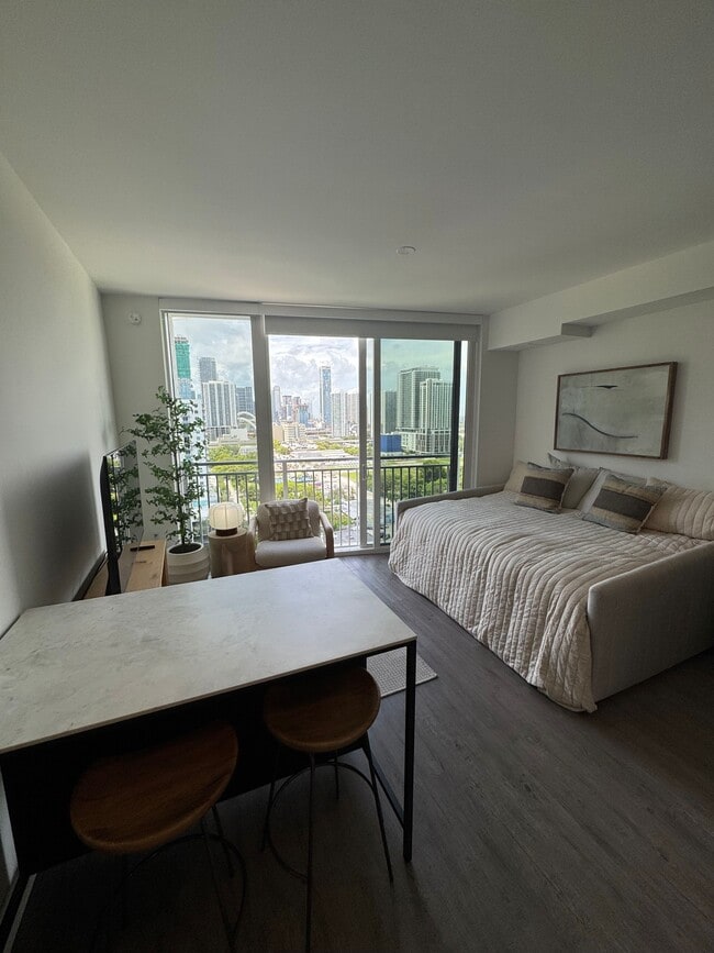 Photo - 132 NE 22nd St Unit B1