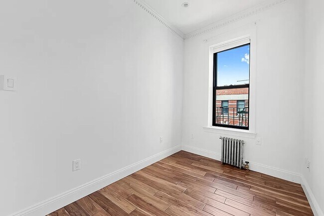 Photo - 102 Christopher Street Unit 2A