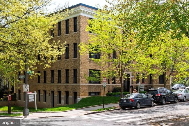 Building Photo - 2869 28th St NW Unit 104