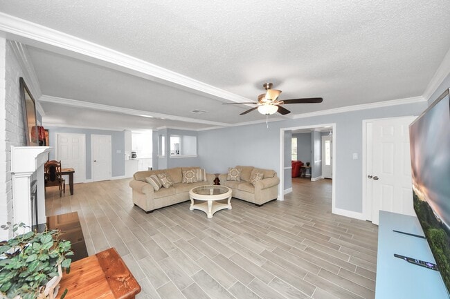 Photo - 5810 Wanakah Dr