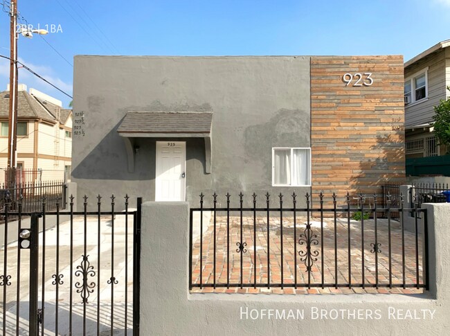 Photo - 923 W 41st Dr Unidad 923