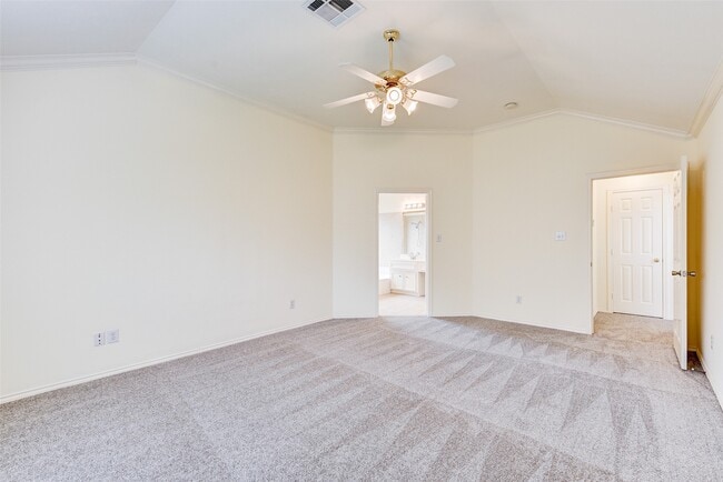 Building Photo - 16206 Waiting Spring Cir