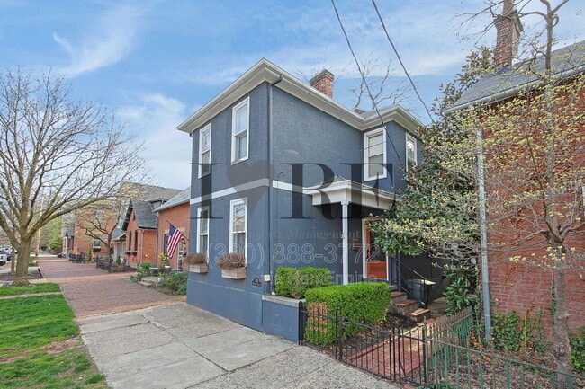 Photo - 745 Mohawk St