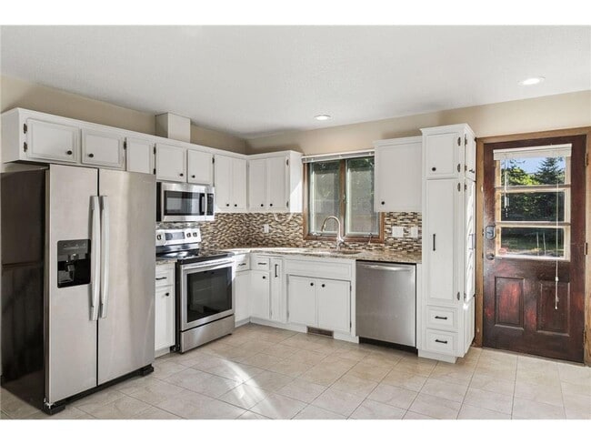 Photo - 7207 Heatherton Cir