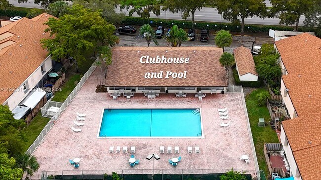 Photo - 8209 NW 8th St