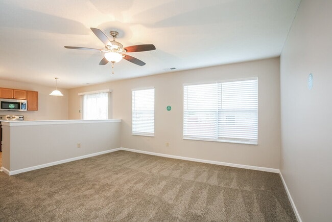 Photo - 2208 Rossington Ln