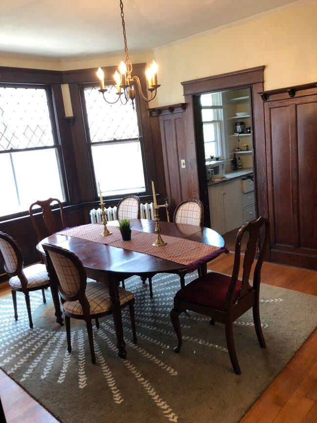 Comedor - 94 Linden St Unidad APT 2
