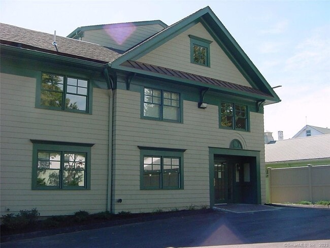 Photo - 365 Westport Ave Unit 2B