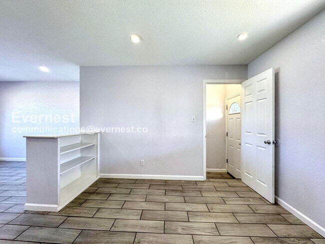 Photo - 2755 N Humboldt St