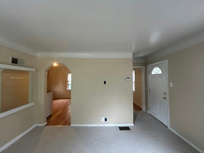 Photo - 6160 McGuire St