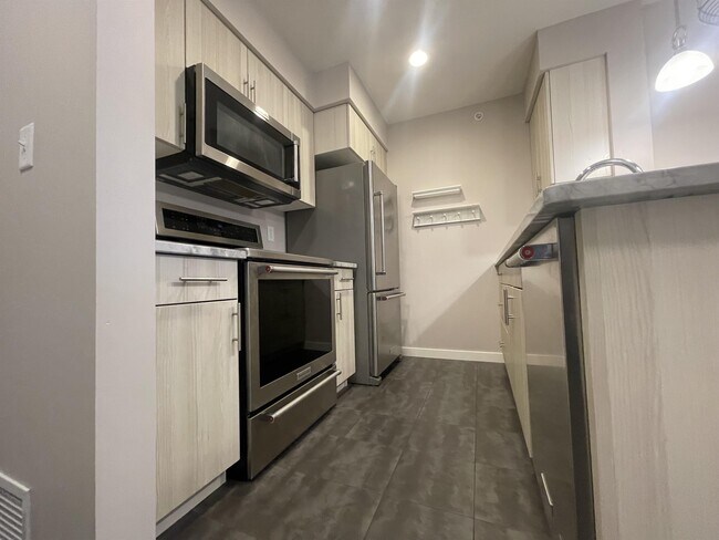 Photo - 5500 Mitchinson Way