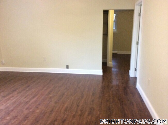 69 Chiswick Rd Unit 2