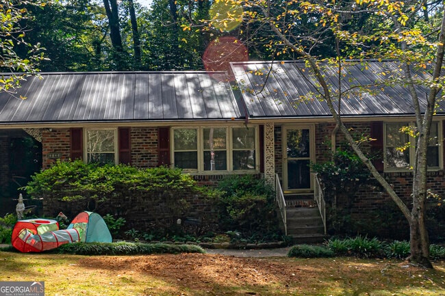 Building Photo - 2535 Melinda Dr NE