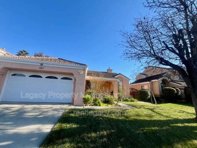 Photo - 413 Donaldson Ct