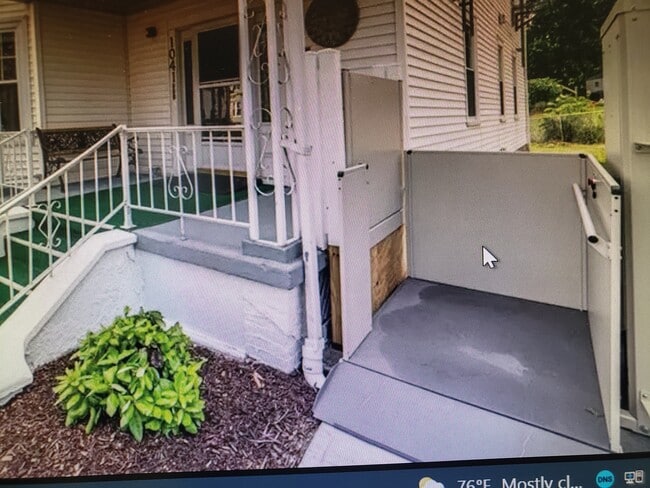 Building Photo - 1041 Park Ave Unit 1 Rental