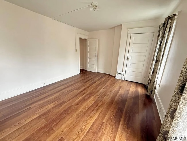 129 Plainfield Ave
