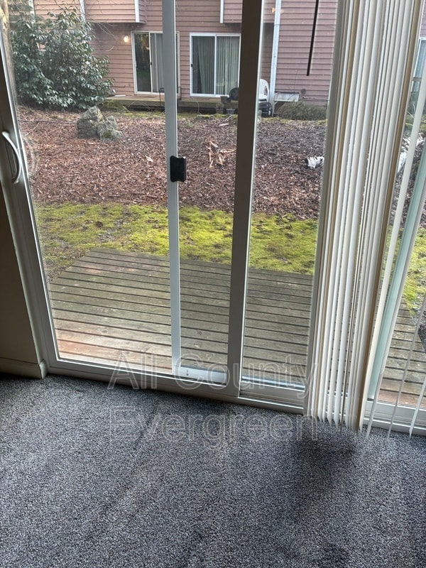 Photo - 987 26th Pl NE