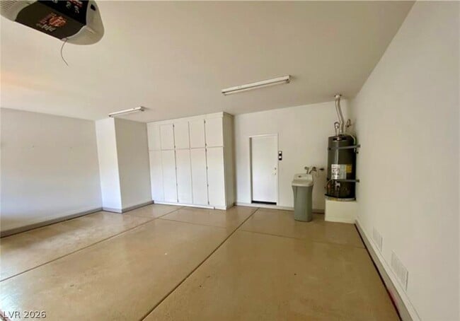 Photo - 43 Braelinn Dr