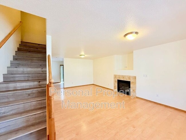 Photo - 5621 NE 64th Street