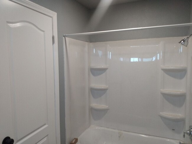 Photo - 3471 Glendower St