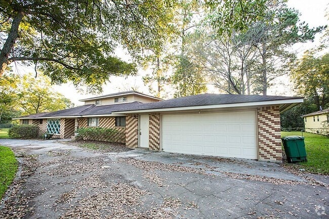 Building Photo - 6407 Nuben St Rental