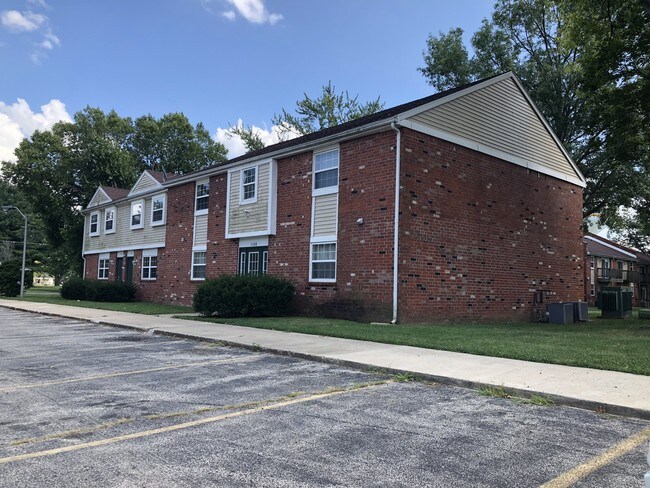 Lincolnshire - Lincolnshire Apartments