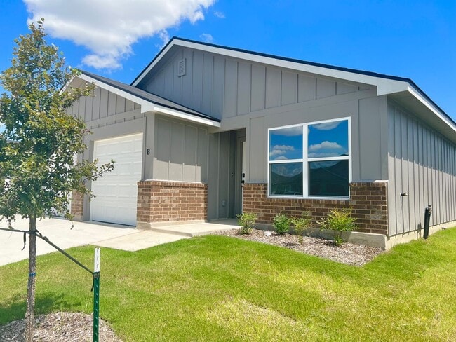 ** NEW / BEAUTIFUL / SPACIOUS / MODERN ** - ** NEW / BEAUTIFUL / SPACIOUS / MODERN ** House