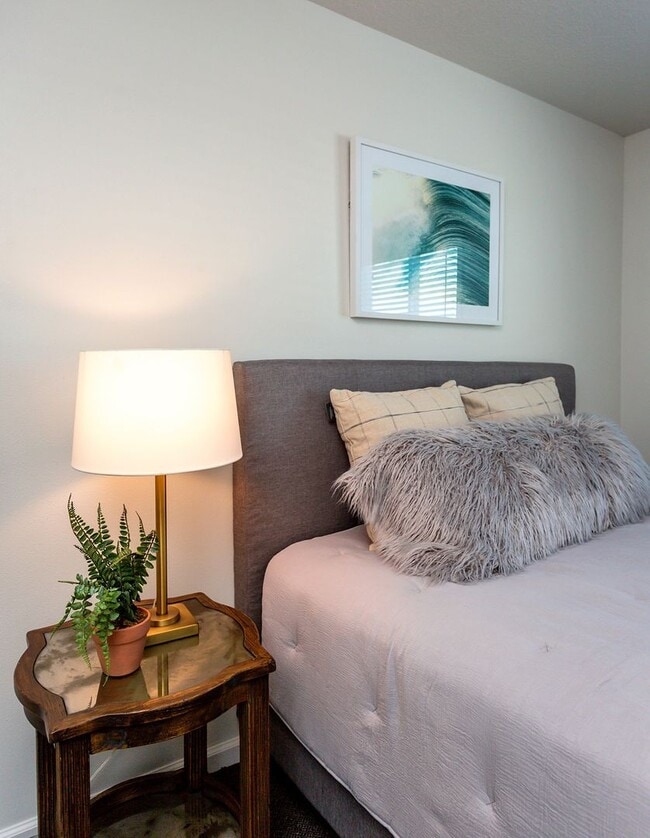 Building Photo - 3 Bedroom Home for rent in Des Moines, IA Unit 2515 E. 37th