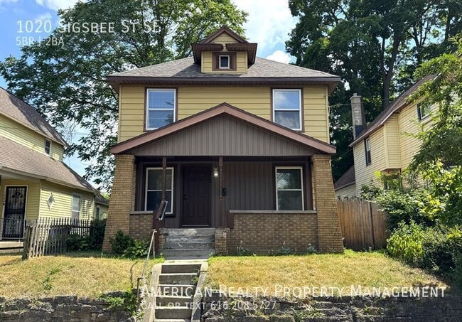 Building Photo - 1020 Sigsbee St SE Rental