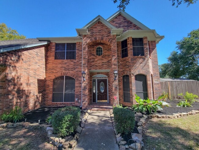 Photo - Welcome home to this beautiful 2 story on a cul de sac lot! Fresh paint and Stainless steel appli...