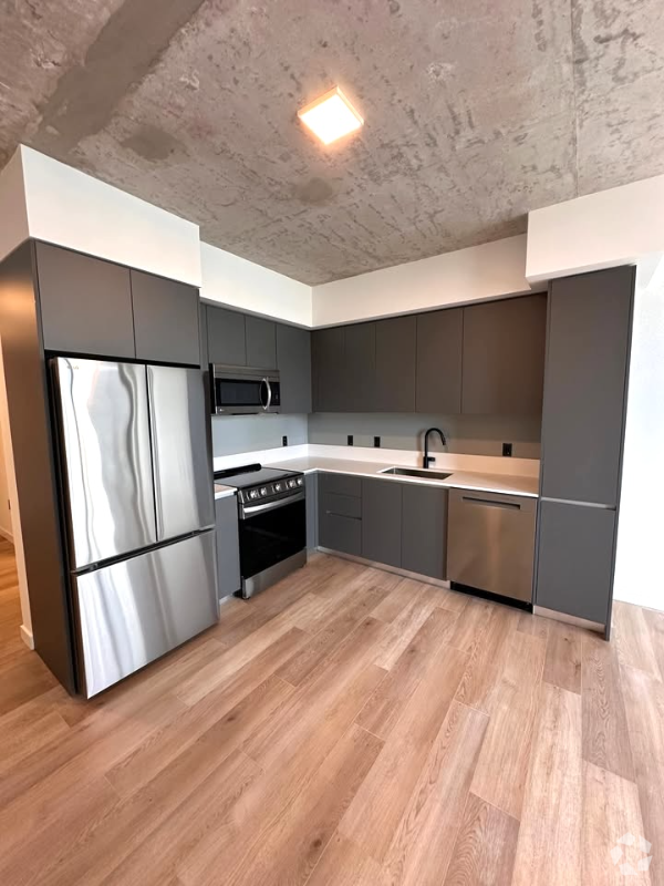 Building Photo - 439 SW 3rd Ave Unit 1411 Rental