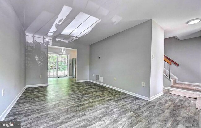 Building Photo - 2226 Gunsmith Square