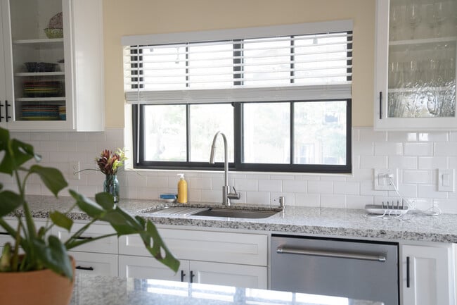 Photo - 1334 Ella St