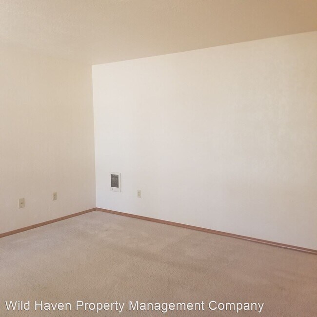 Photo - 2 br, 1 bath House - 1592 SW Wright St