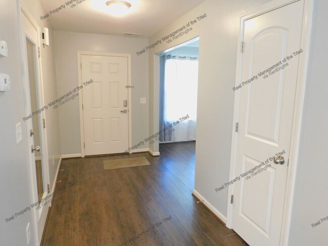 Photo - 2627 Leighswood Dr