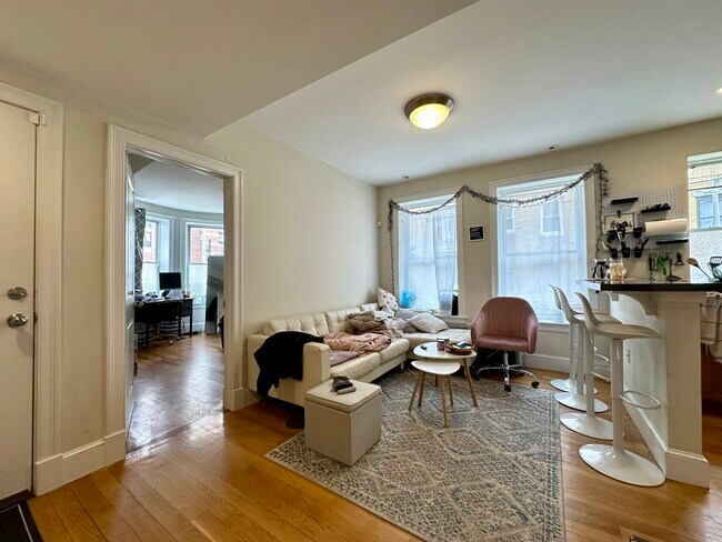 Photo - 836 Huntington Ave