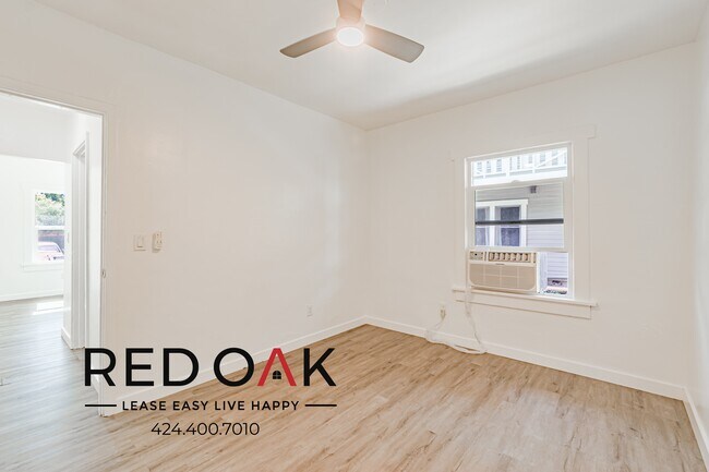 Photo - 1559 N Hill Ave Unidad 8
