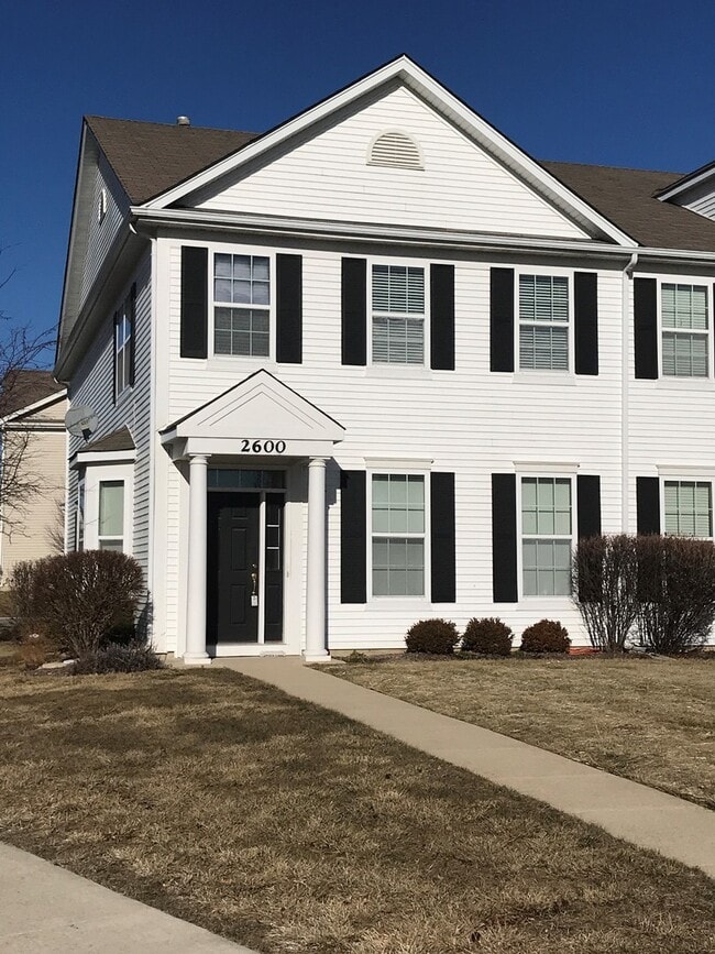 Building Photo - 2600 Providence Ave