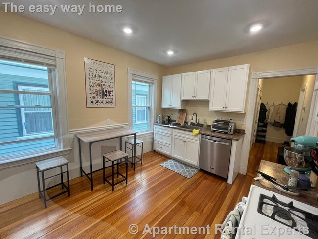 Photo - 10 Chandler St Unidad #2