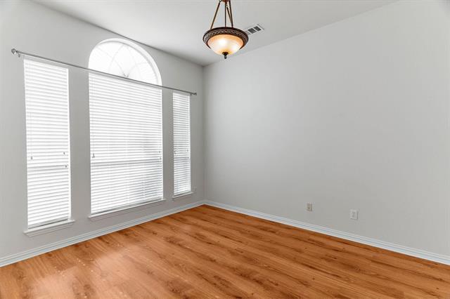 Photo - 1813 Travis Dr