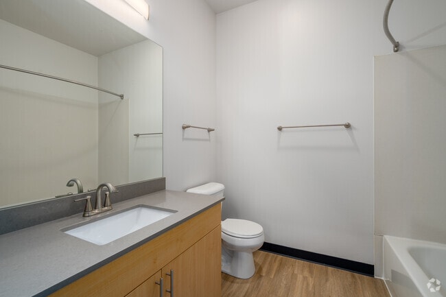 Studio - 416SF - Bathroom