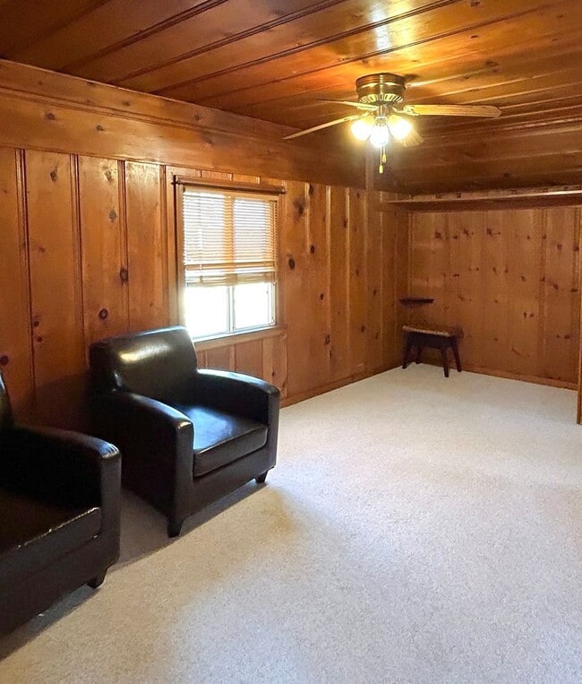 Photo - 3101 6th Avenue - Charming Studio Unit w/ ...
