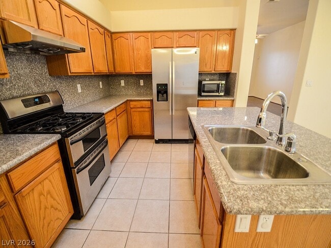 Photo - 401 Madison Taylor Pl
