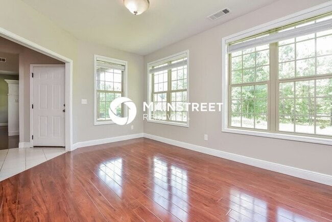 Photo - 5 Bedroom Pet-Friendly Home in McDonough, GA with Main Street Renewal