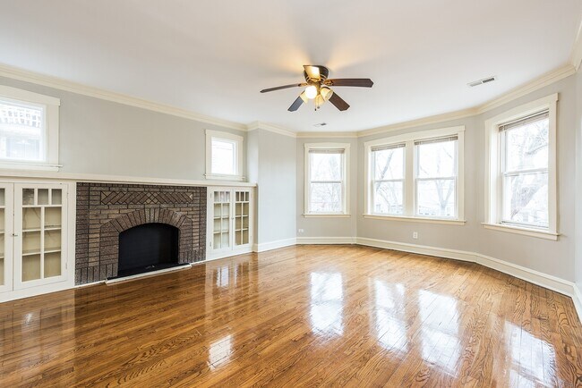 Photo - 4244 W Wrightwood Ave Unit 2W
