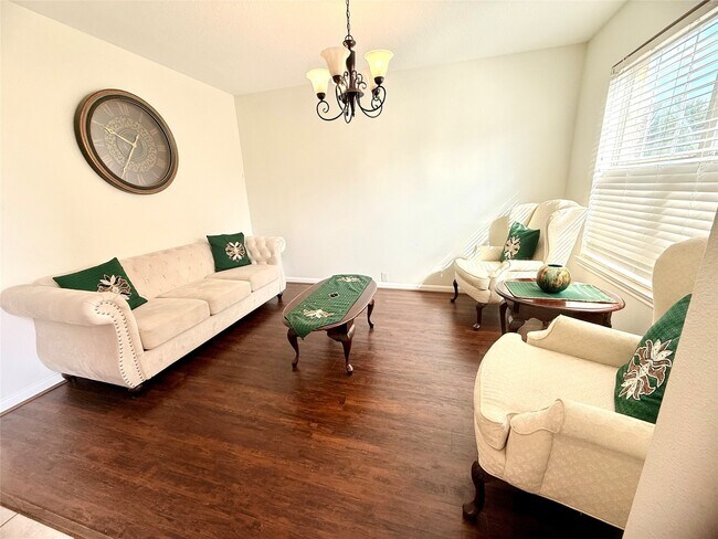 Photo - 4615 Pin Oak Creek Ln